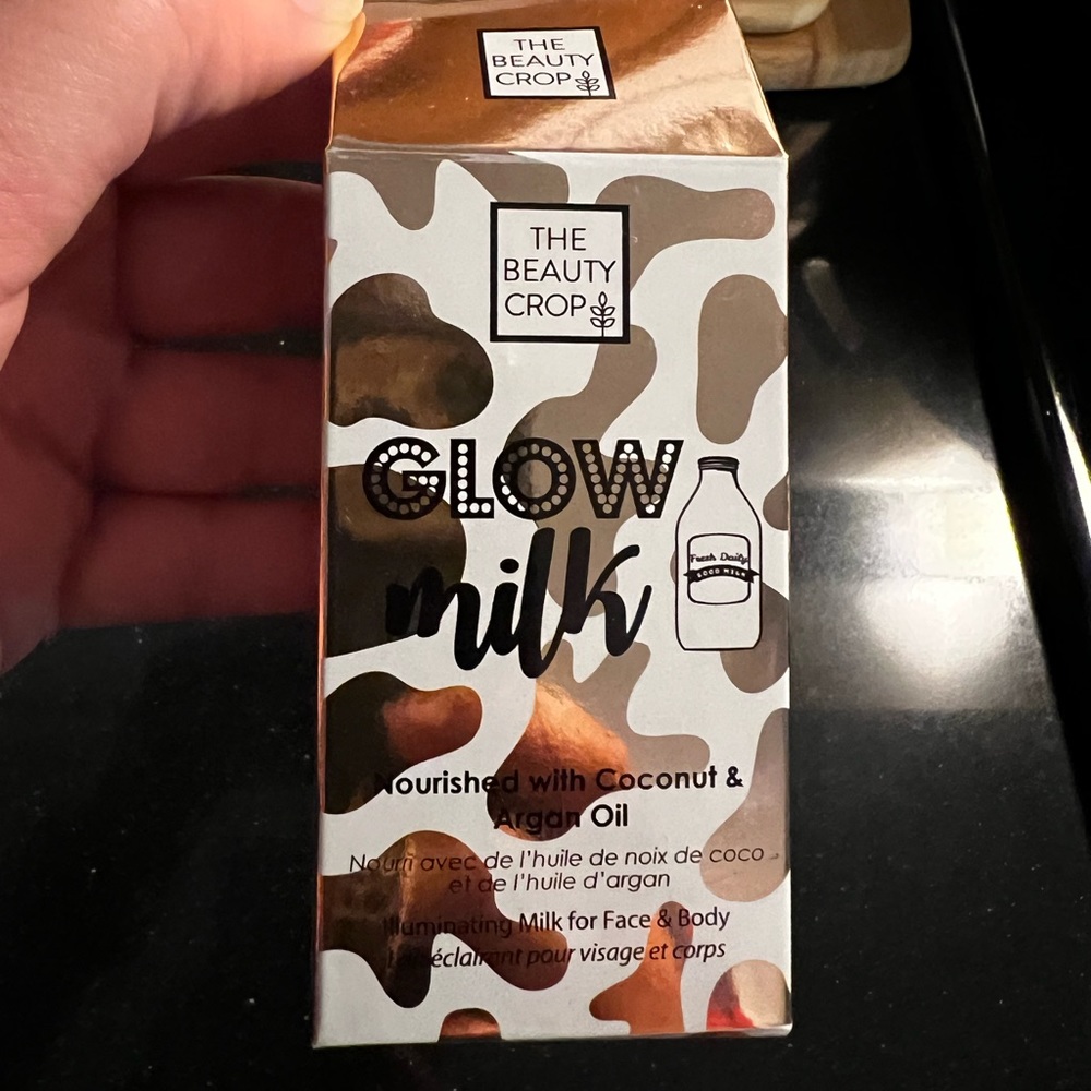 The Beauty Crop Glow Milk Liquid Highlighter